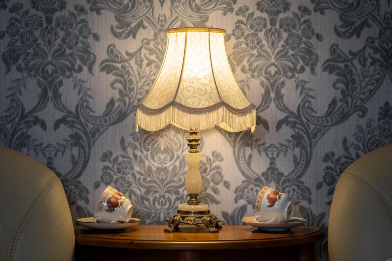 Barbican House 4*