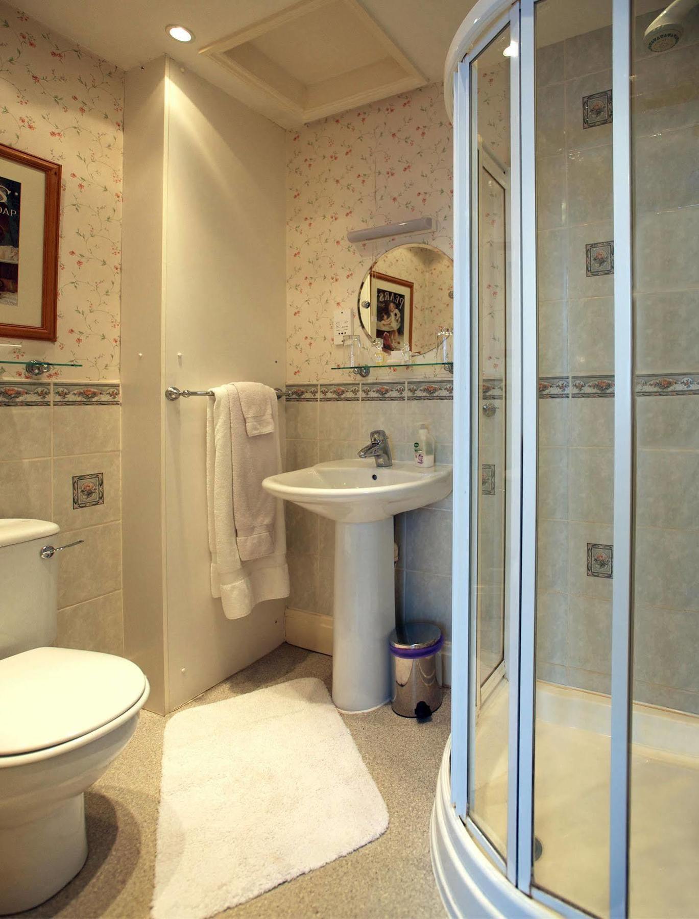 Barbican House 4*